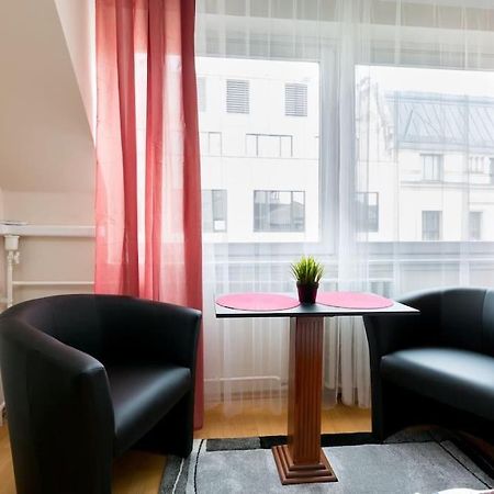 Aranykez 4-6: Downtown Studio Apartman Budapest Kültér fotó